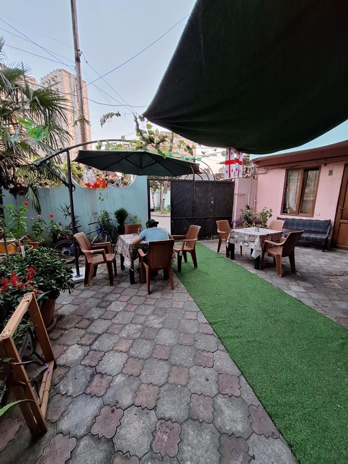 Ferienwohnung Nino And Ali Batumi Exterior foto